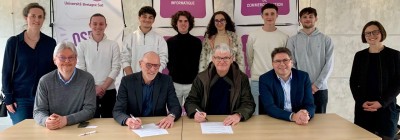 4B - COREFF rejoint la Fondation UBS en tant que mécène. 